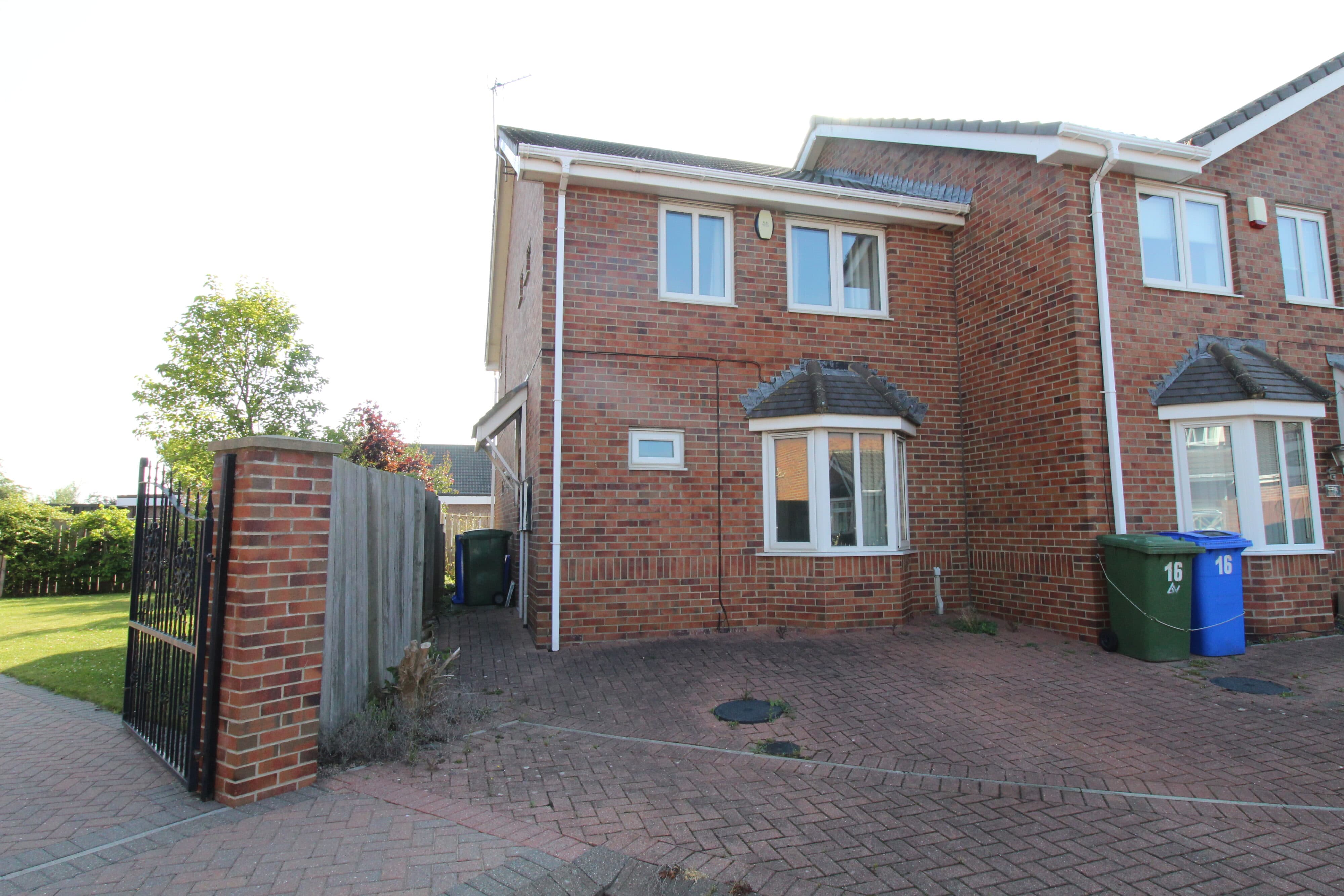 Front Street, Blyth, NE24